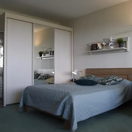 Paulsen, Torsten Haus Kiel, App 1114 *